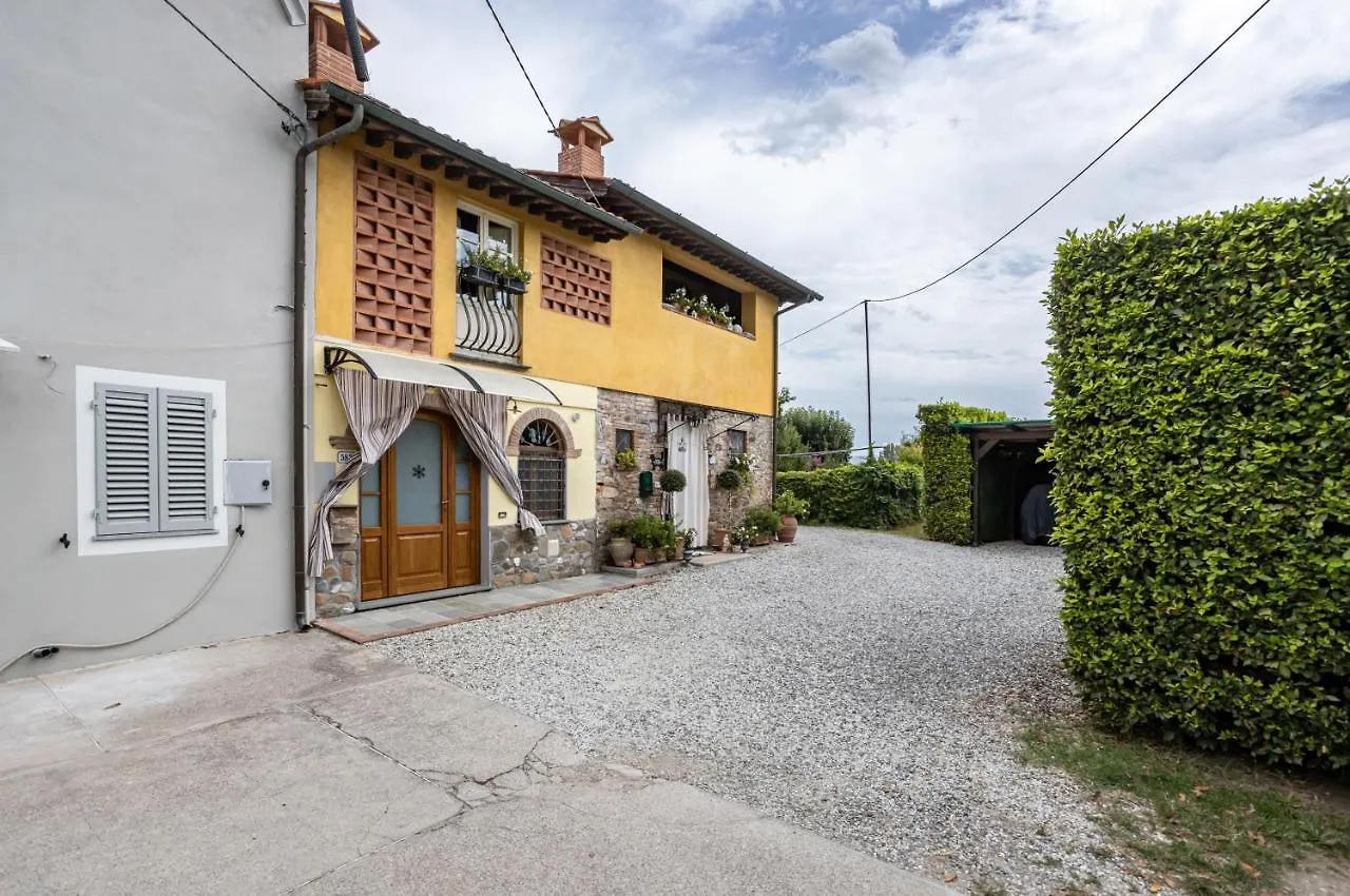 Bright Flat With Private Parking! Lejlighed Lucca Italien
